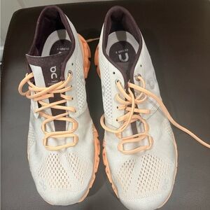 On Running Women's Cloud X Sneakers - White and Peach